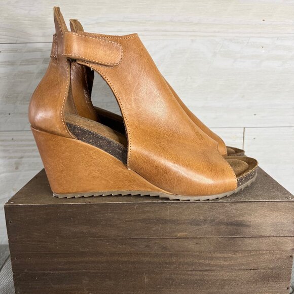 DIBA True Leather Wedge Sandals - Women's Size 9.5M - Picture 11 of 11